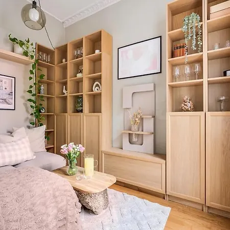 Modern 8 Min From Station *
